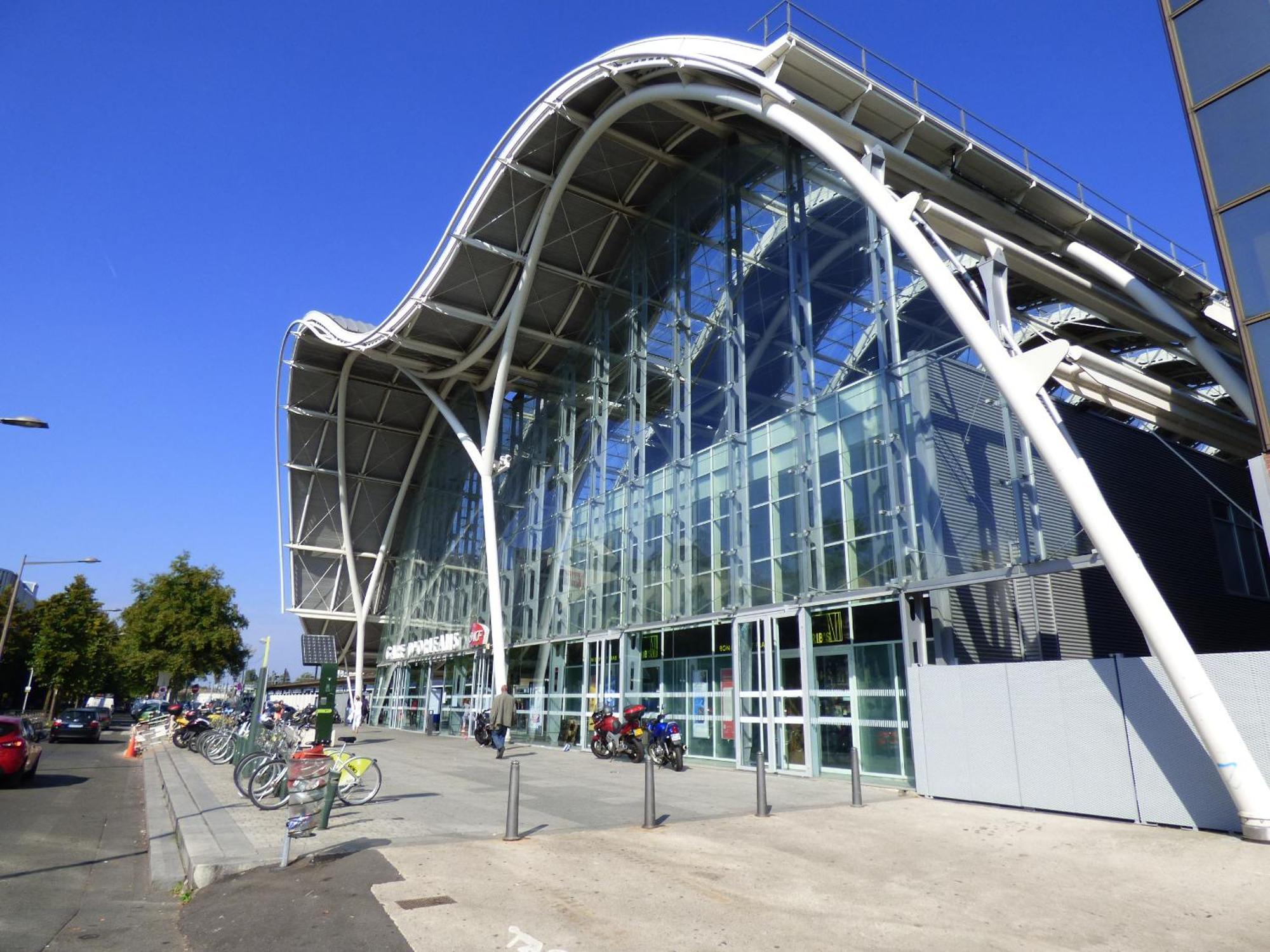 37M2 Lumineux Face Gare Sncf, Wifi Et Cafe Et The Offerts Apartman Orléans Kültér fotó